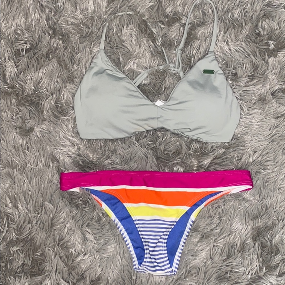 Roxy Bikini Set